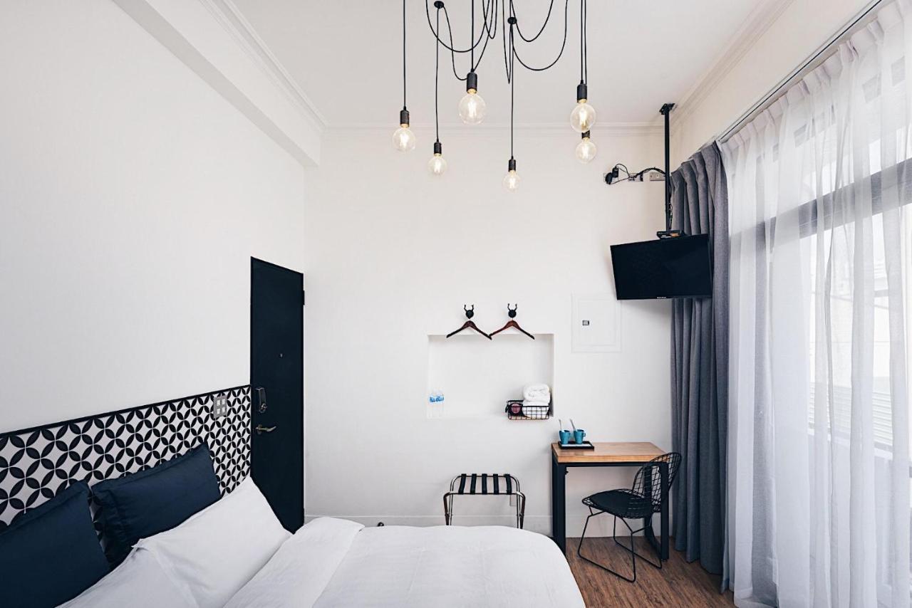 The Gatsby Apartment Tainan Exterior photo